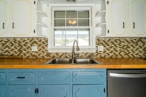 503 Holly Avenue Grottoes VA 24441