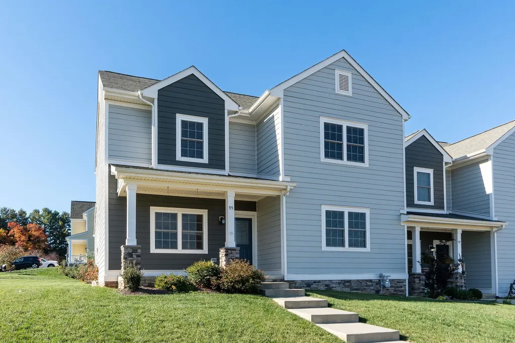 95 Whispering Oaks Drive Staunton VA 24401