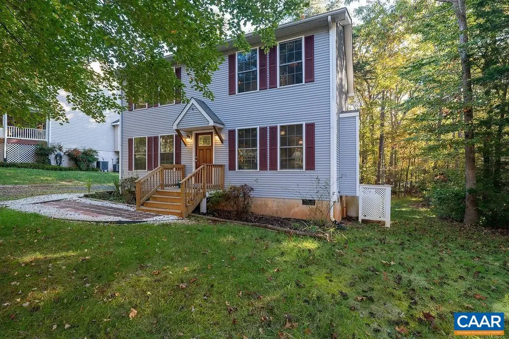 17 Hatchechubee Road Palmyra VA 22963