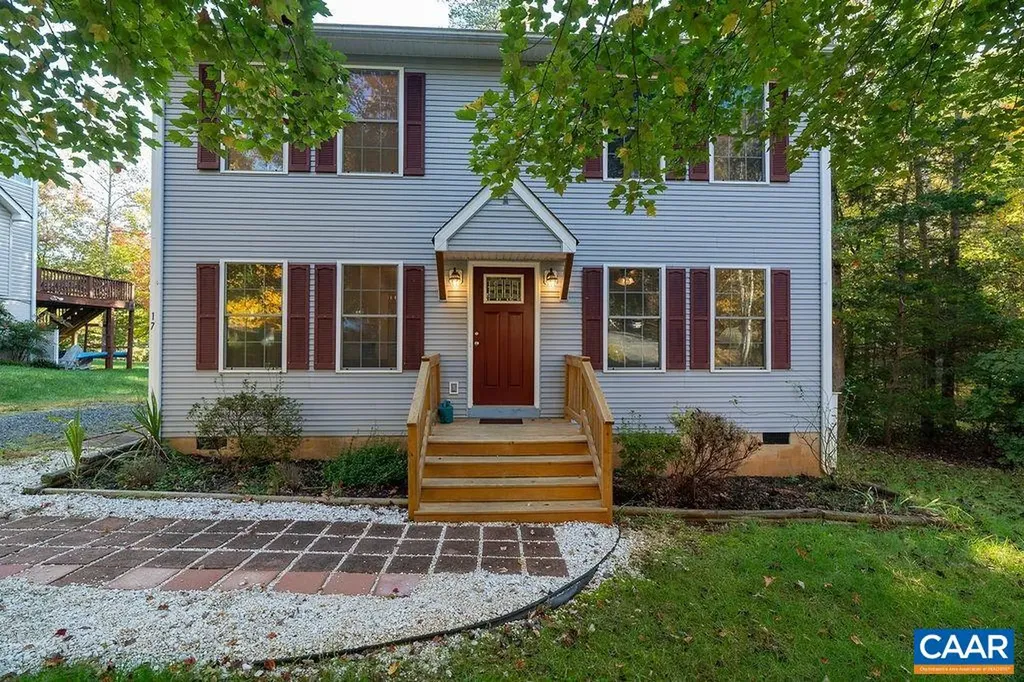 17 Hatchechubee Road Palmyra VA 22963