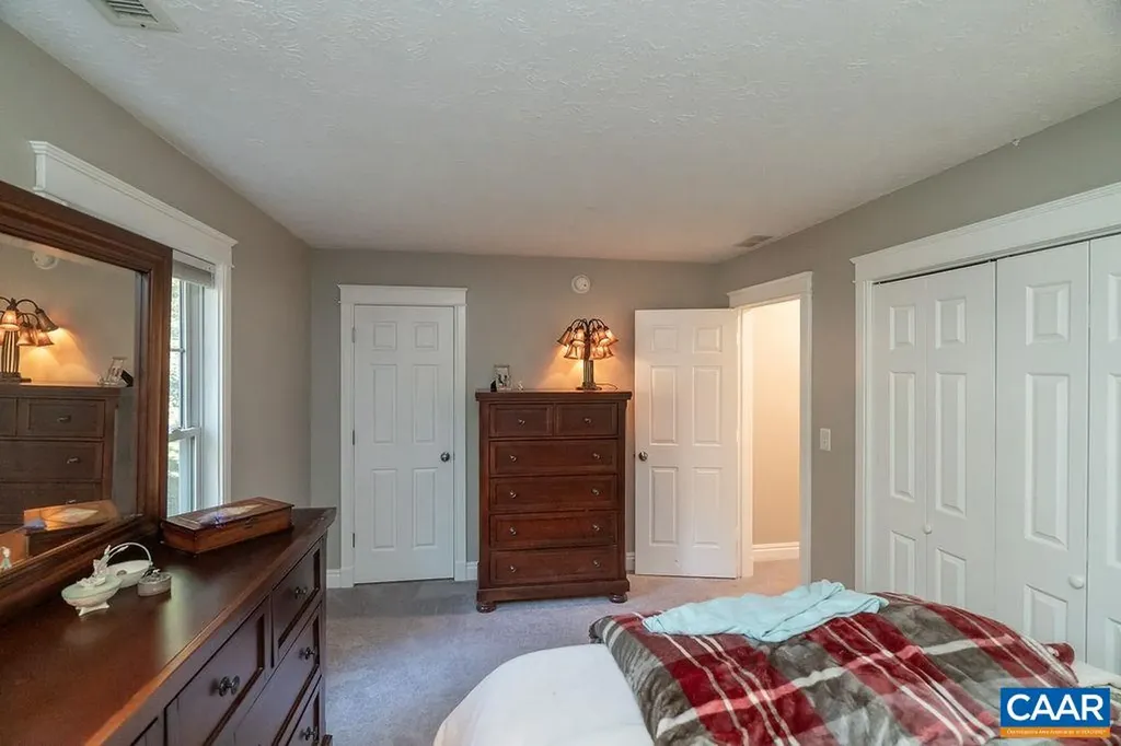 17 Hatchechubee Road Palmyra VA 22963