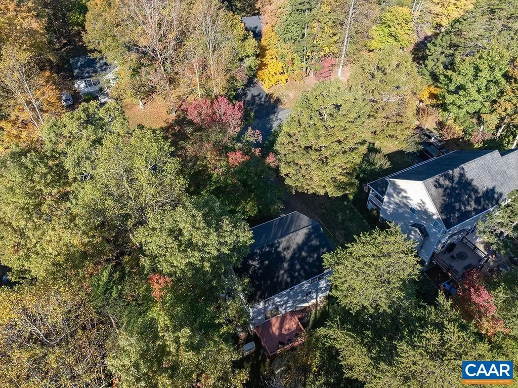 17 Hatchechubee Road Palmyra VA 22963