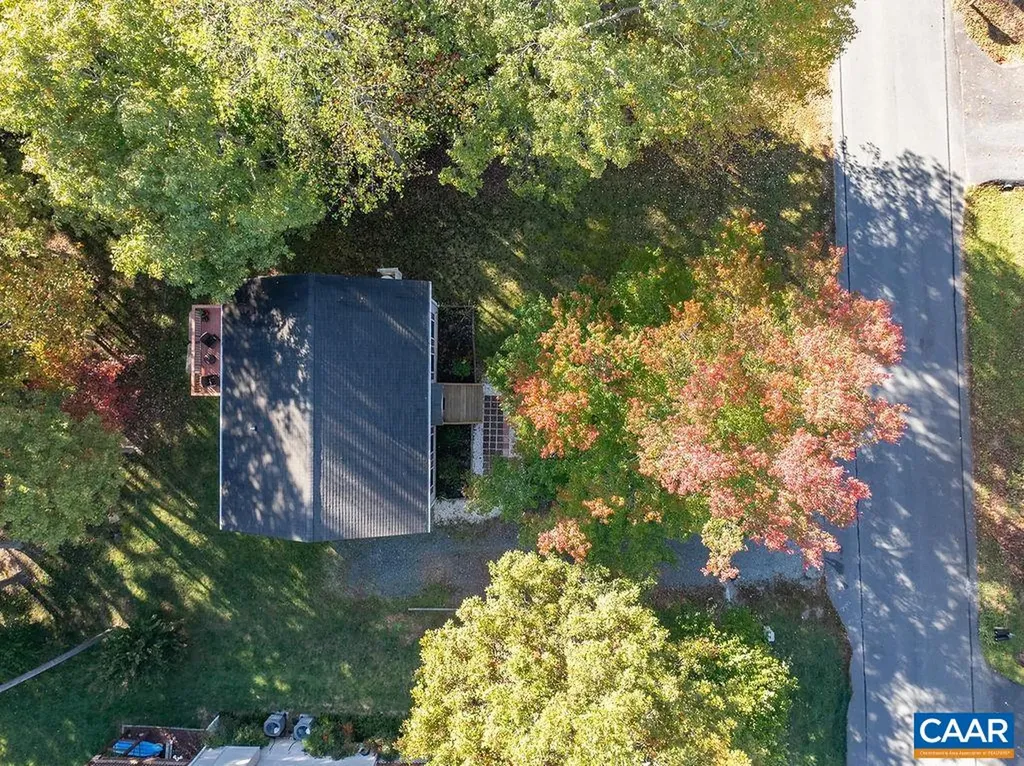 17 Hatchechubee Road Palmyra VA 22963