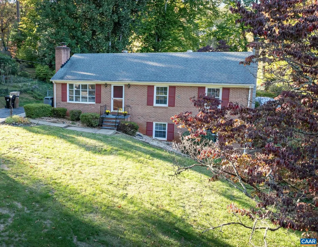 115 Commonwealth Circle Charlottesville VA 22901