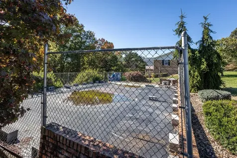 232 Edgewood Drive Shenandoah VA 22849