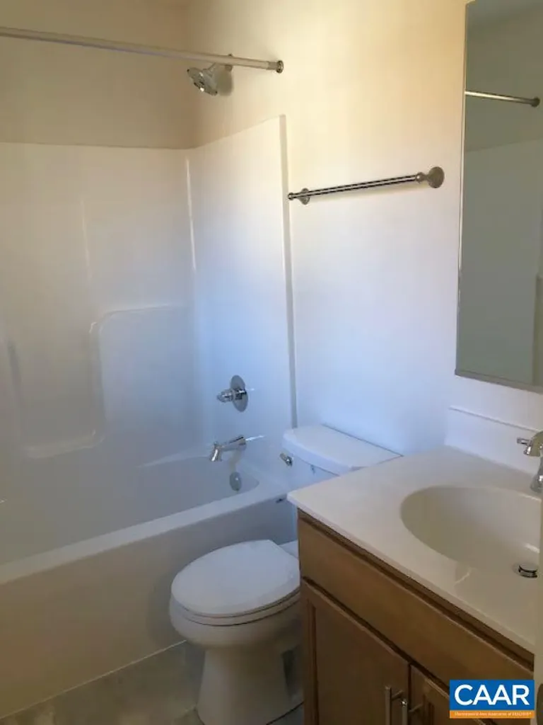 104 Riva Way Palmyra VA 22963