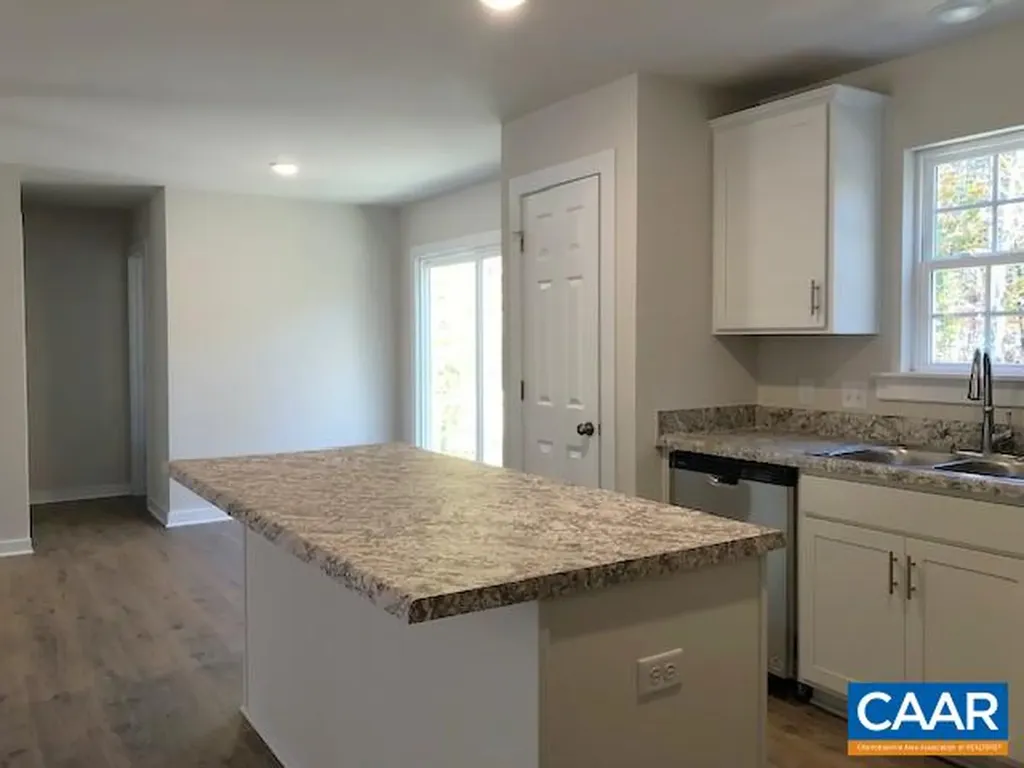 104 Riva Way Palmyra VA 22963