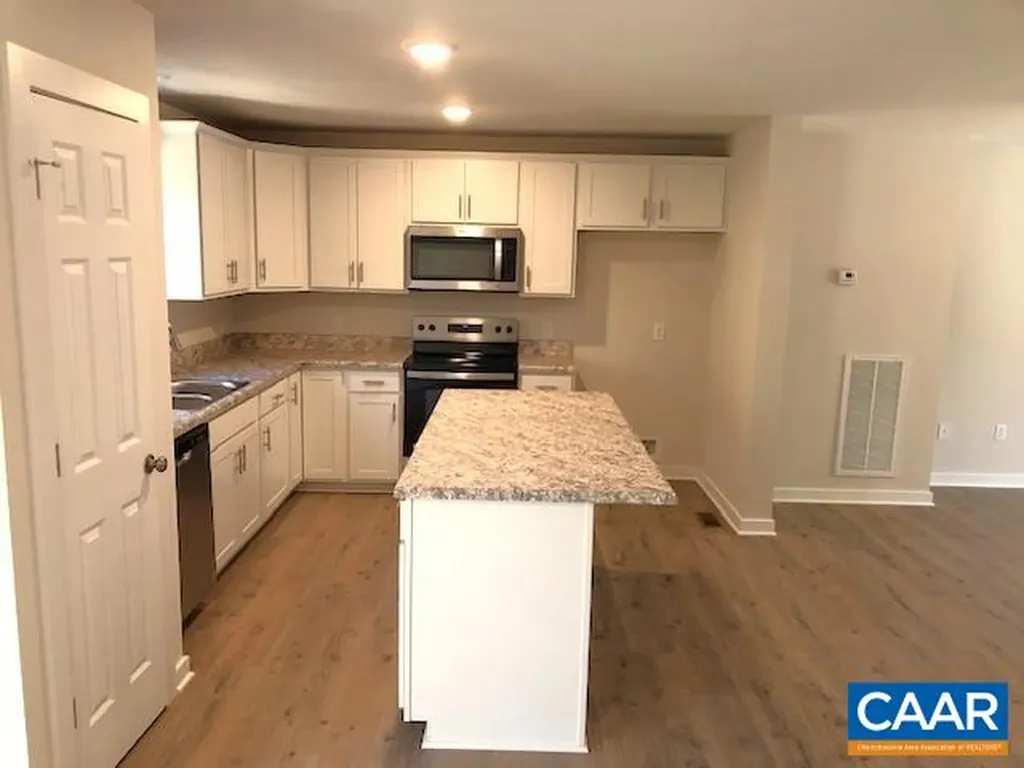 104 Riva Way Palmyra VA 22963