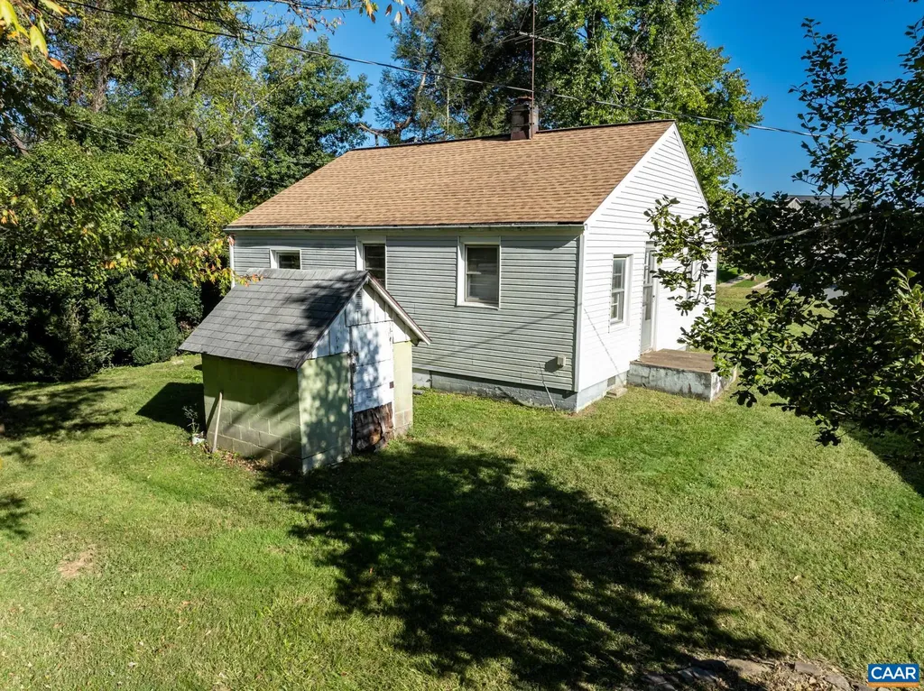 1704 Old Brook Road Charlottesville VA 22901
