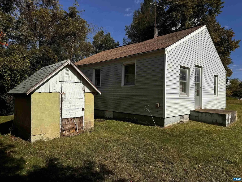 1704 Old Brook Road Charlottesville VA 22901