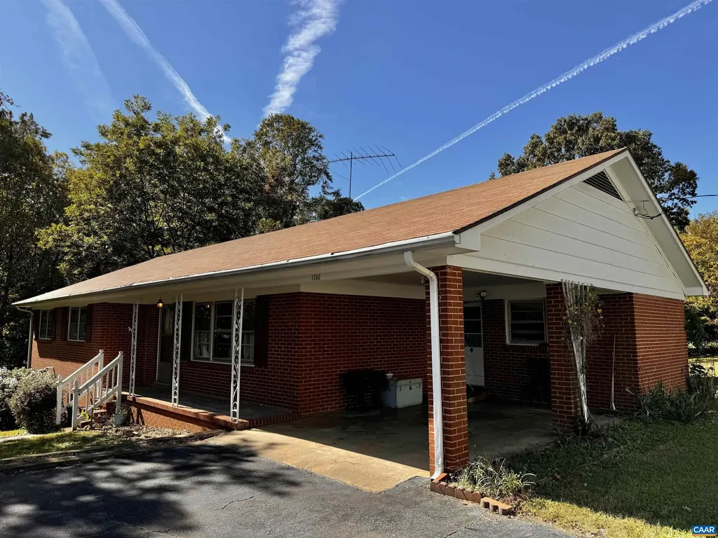 1704 Old Brook Road Charlottesville VA 22901