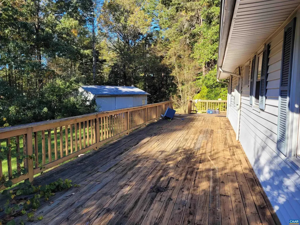 866 Toms Road Barboursville VA 22923