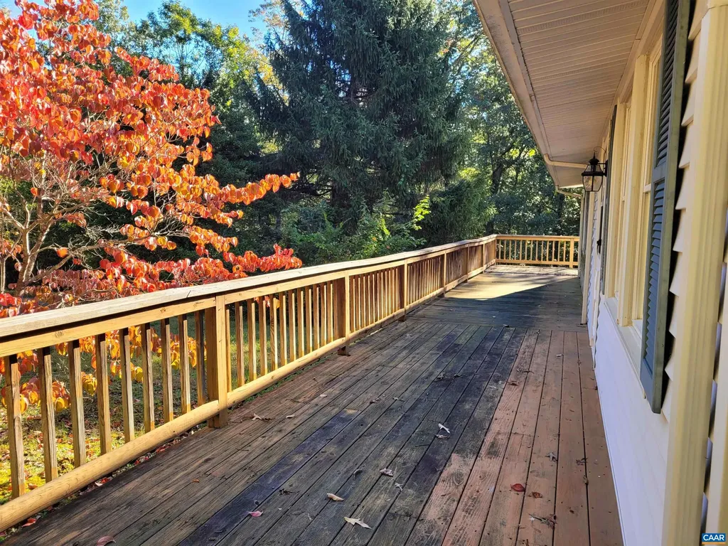 866 Toms Road Barboursville VA 22923