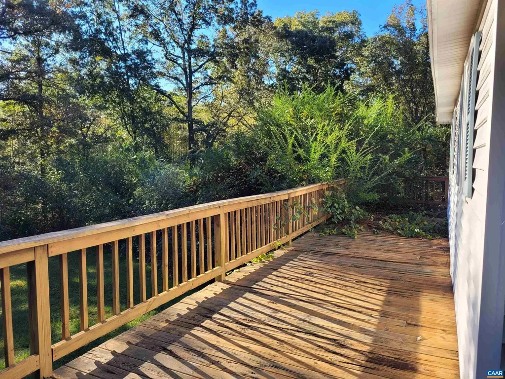 866 Toms Road Barboursville VA 22923