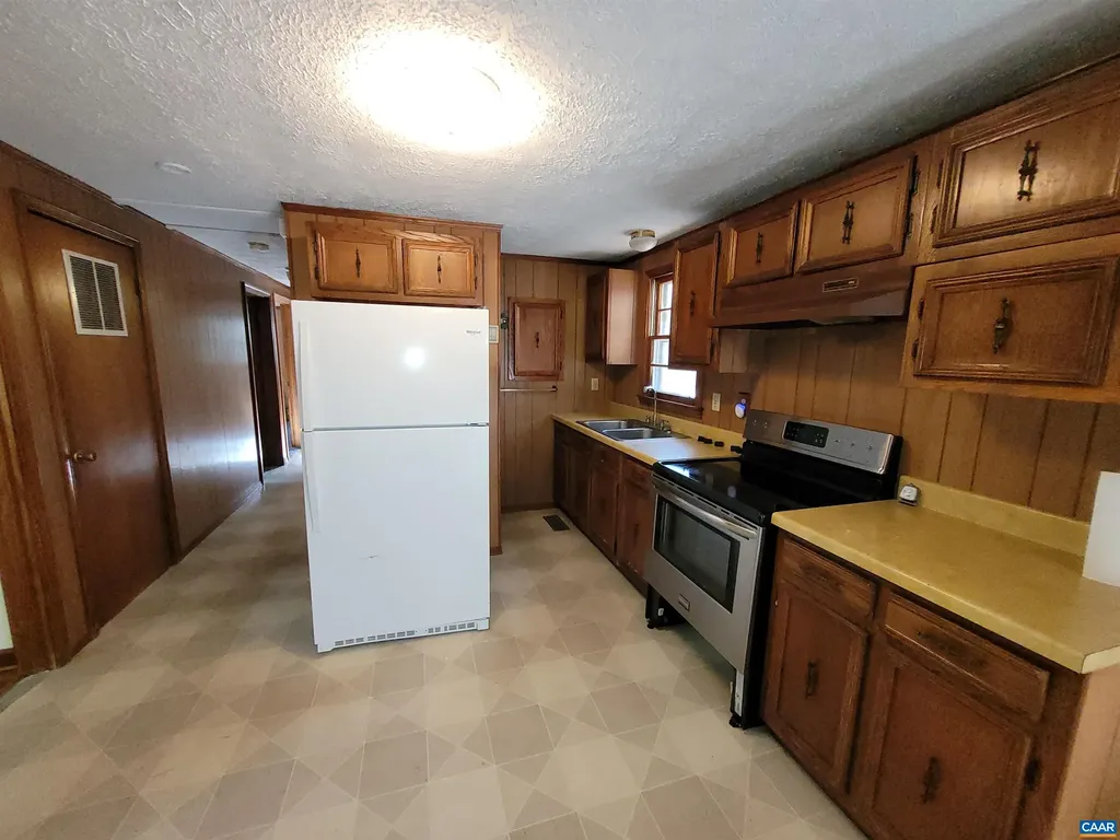 866 Toms Road Barboursville VA 22923