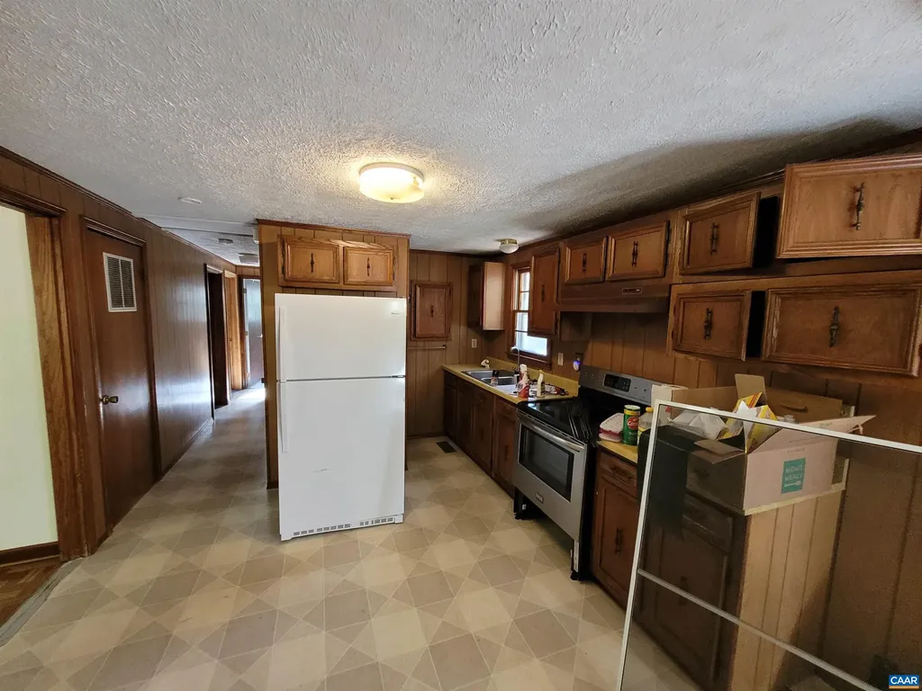 866 Toms Road Barboursville VA 22923