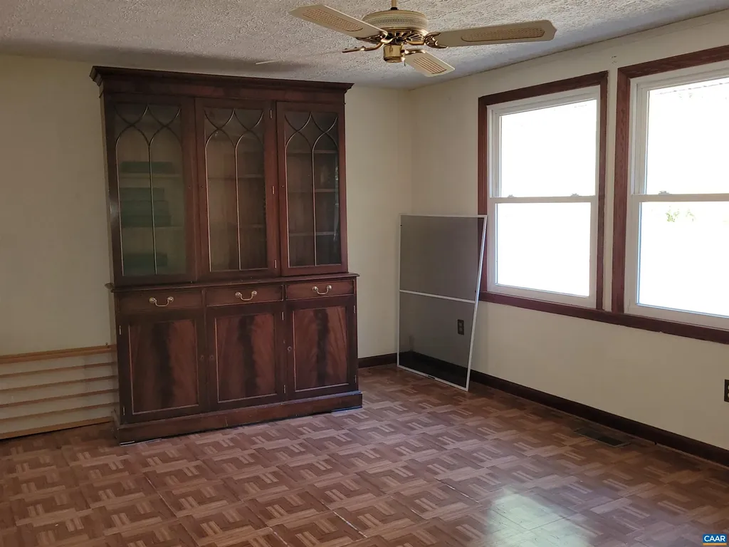 866 Toms Road Barboursville VA 22923