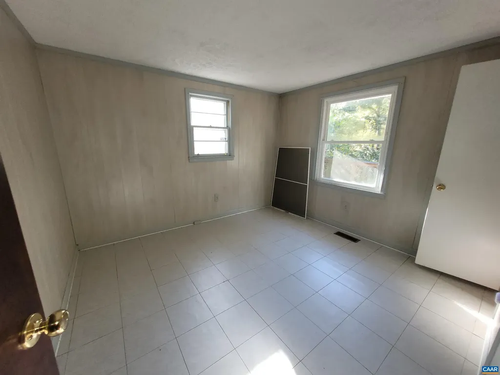 866 Toms Road Barboursville VA 22923