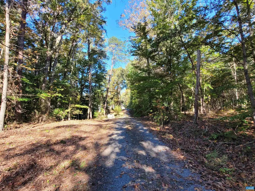 866 Toms Road Barboursville VA 22923