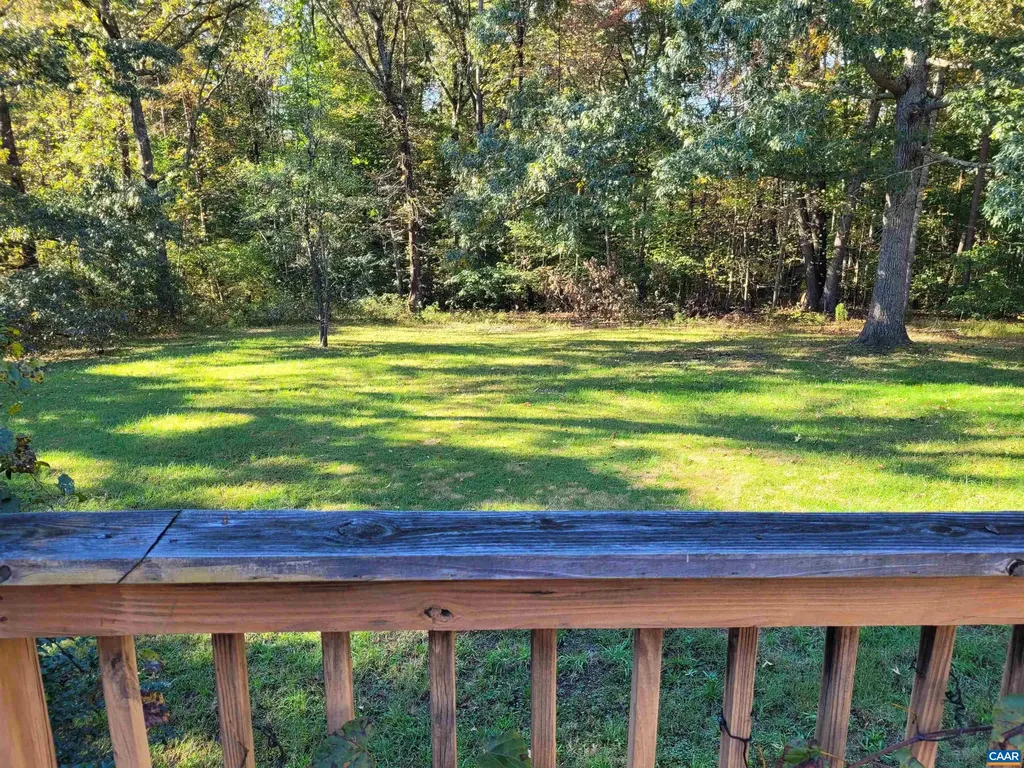 866 Toms Road Barboursville VA 22923