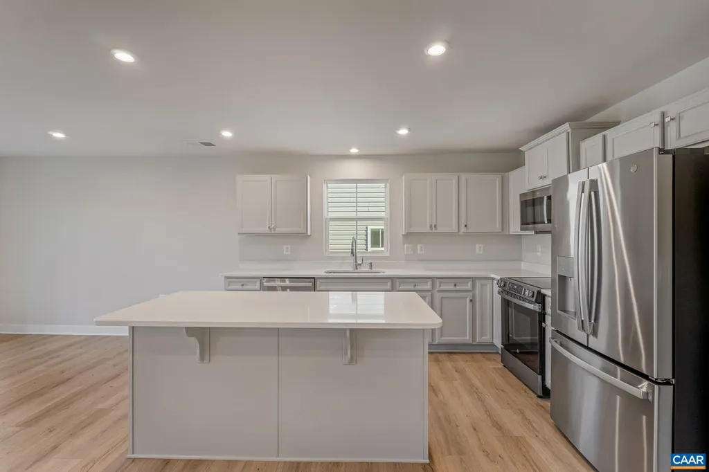 88 White Sands Boulevard Barboursville VA 22923