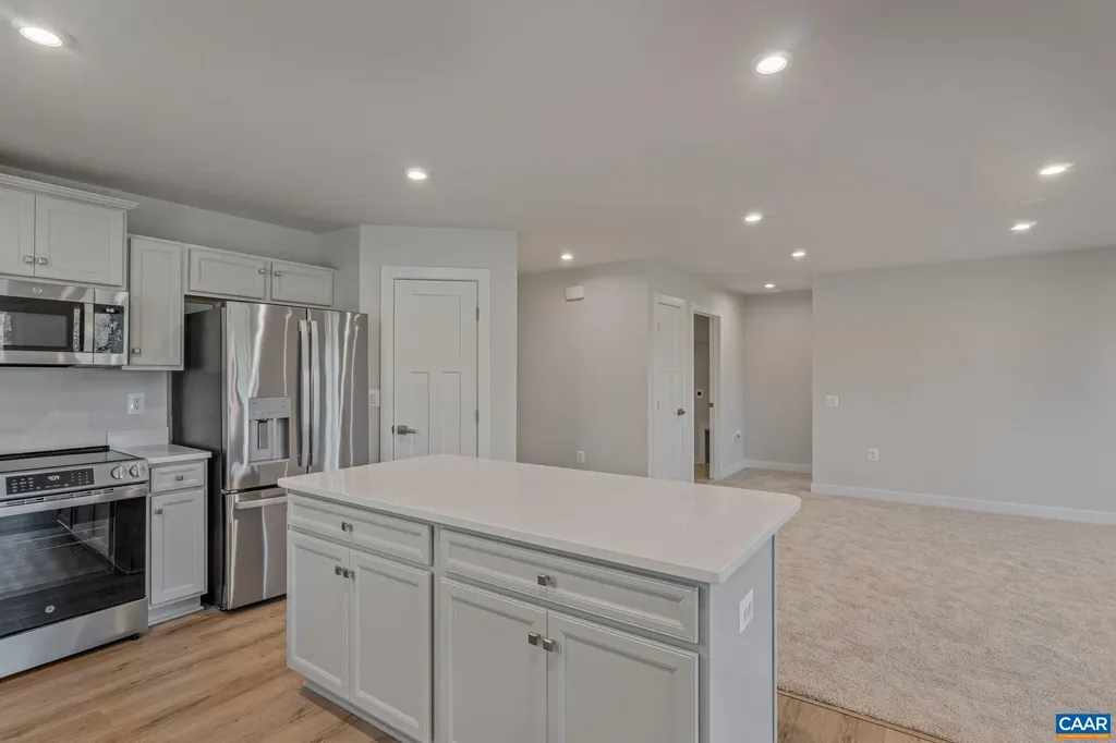 88 White Sands Boulevard Barboursville VA 22923