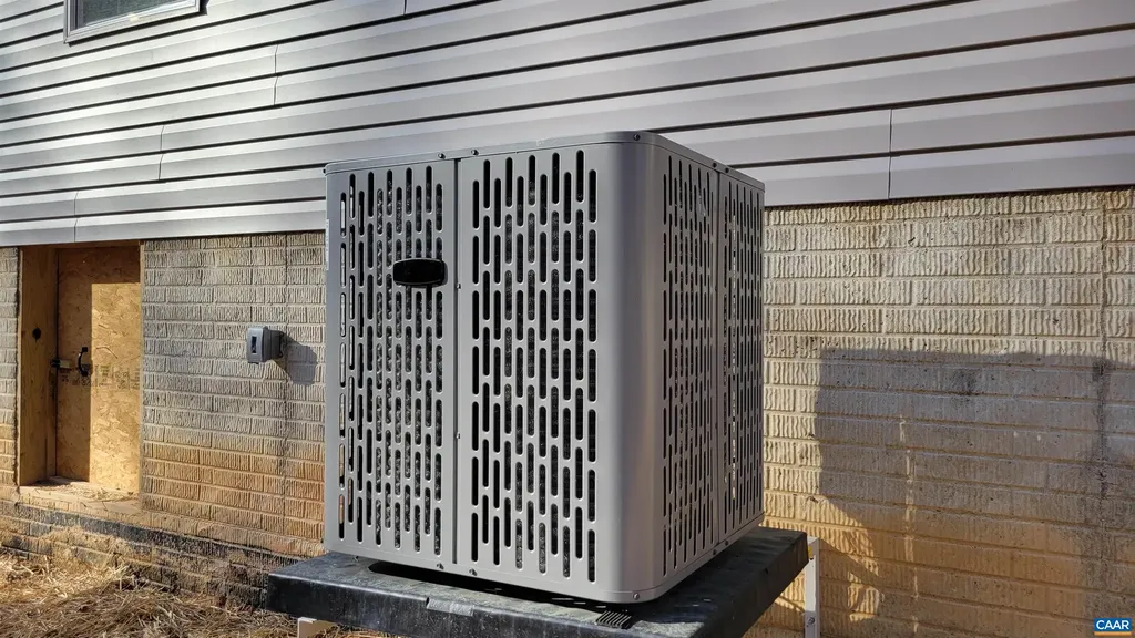 228 Redbud Drive Louisa VA 23093