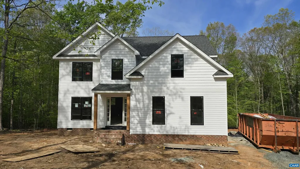 4245 Roundabout Road Louisa VA 23093