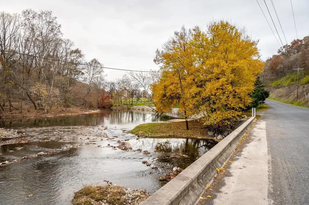 3332 Hill Gap Road Bridgewater VA 22812