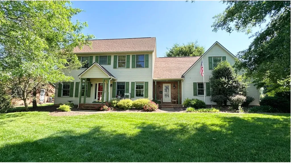 925 Oak Tree Lane Rockingham VA 22801