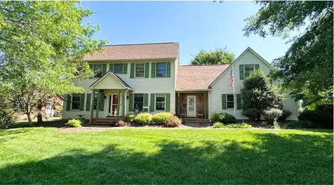 925 Oak Tree Lane Rockingham VA 22801