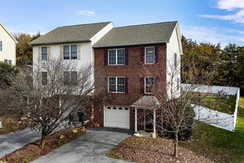 587 Pointe Drive Harrisonburg VA 22801