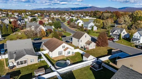 1007 Pendleton Drive Waynesboro VA 22980