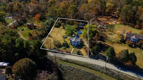 4273 Burton Road North Garden VA 22959