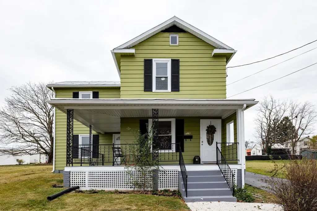 729 Stuart Street Harrisonburg VA 22802