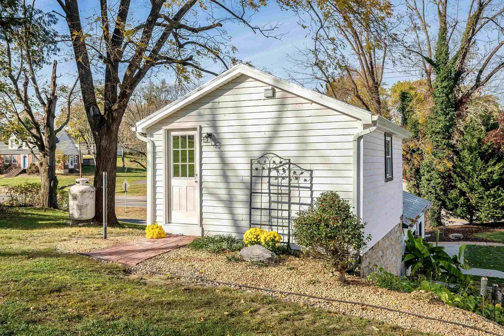 15630 Old Spotswood Trail Elkton VA 22827