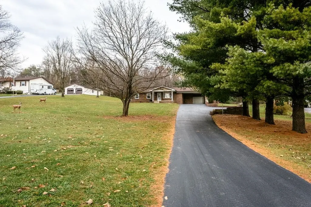 10807 Indian Trail Road Rockingham VA 22802