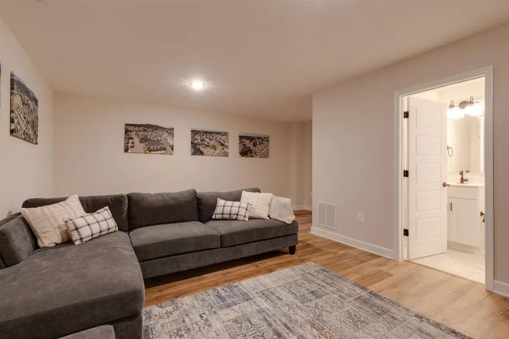 1449 Derby Drive Rockingham VA 22801