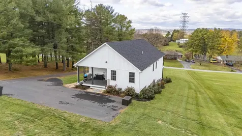 374 National Avenue Staunton VA 24401