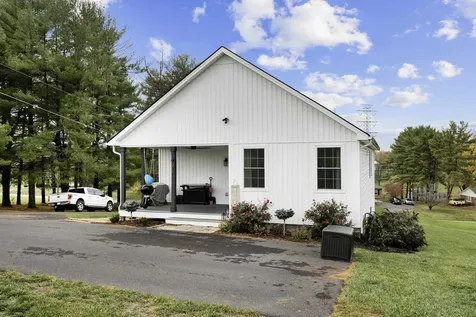 374 National Avenue Staunton VA 24401