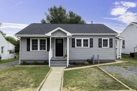 113 Mulberry Street Staunton VA 24401