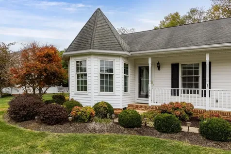 1835 Harvard Road Waynesboro VA 22980