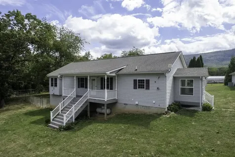 233 Fleming Road Mount Jackson VA 22842