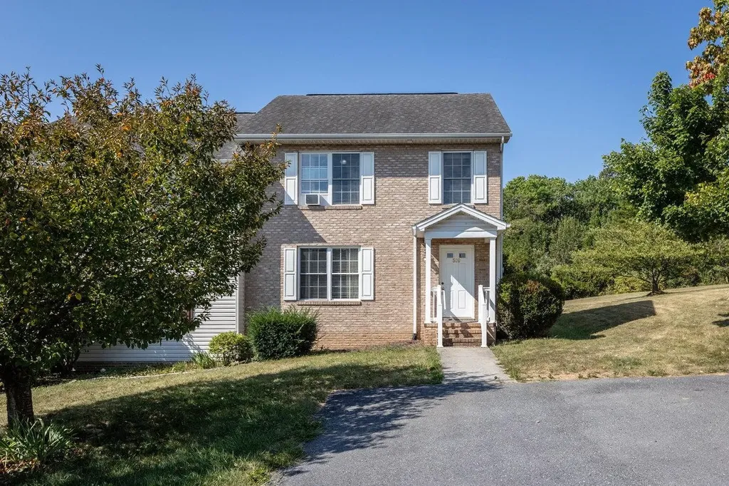 509 Pointe Drive Harrisonburg VA 22801