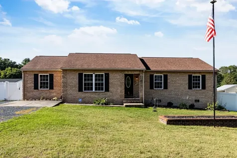 134 Mercer Circle Grottoes VA 24441