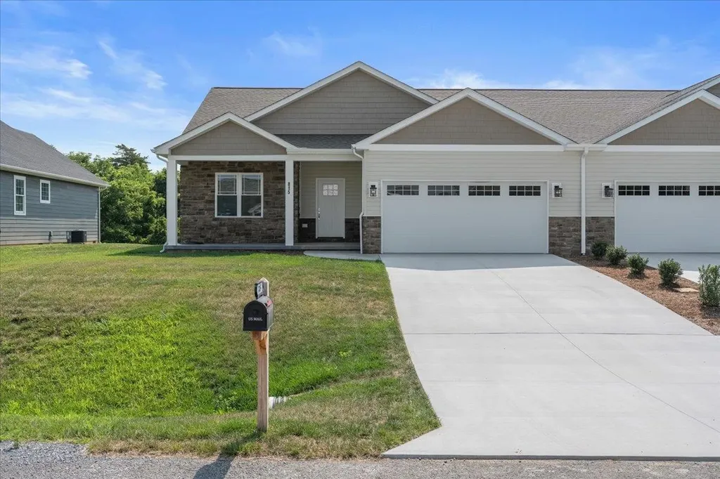 815 Barrows Court Mcgaheysville VA 22840