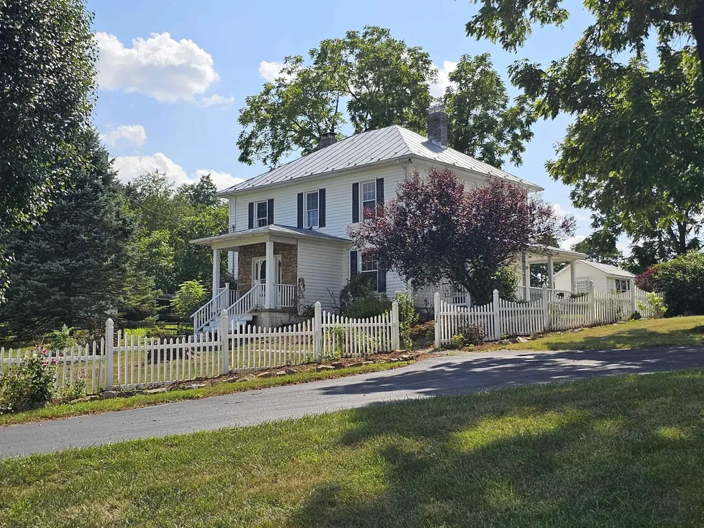 2964 Spring Hill Road Staunton VA 24401