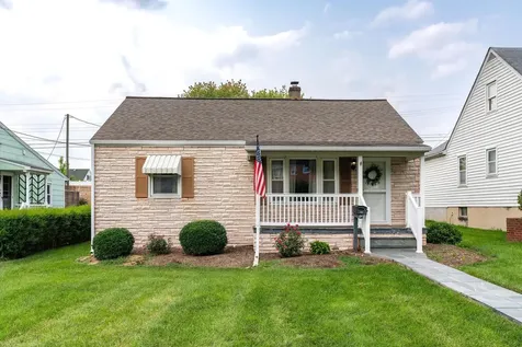 209 Henry Avenue Waynesboro VA 22980