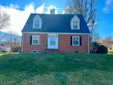 1042 Lyndhurst Road Waynesboro VA 22980