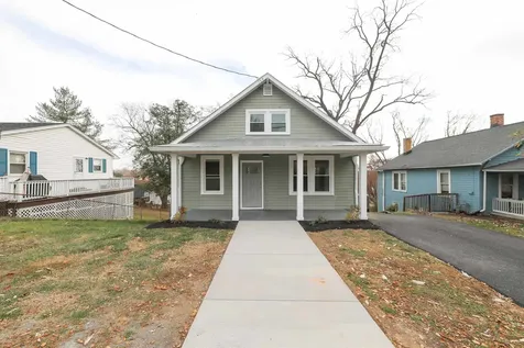 301 Straith Street Staunton VA 24401